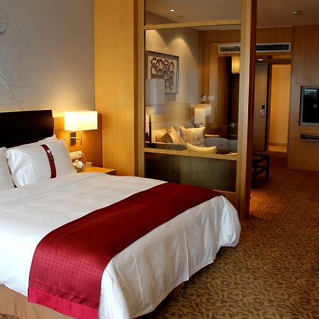 Holiday Inn Shijiazhuang Central By Ihg Exterior photo